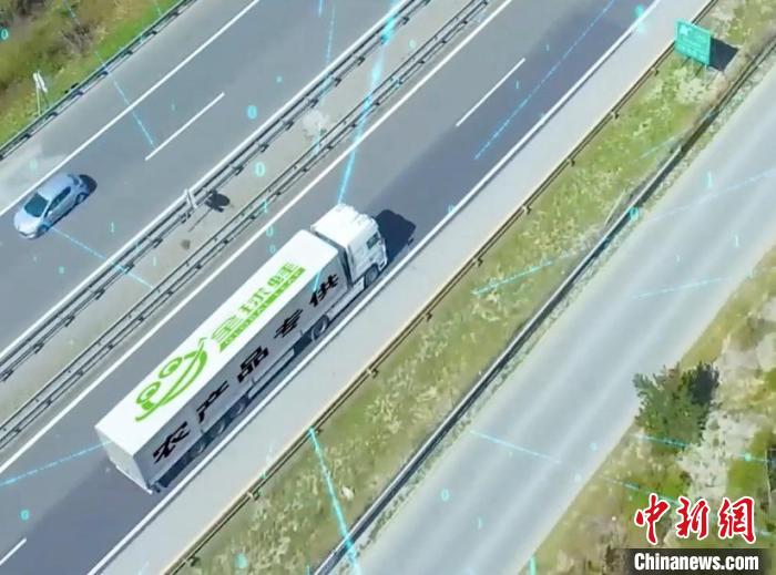 線上一鍵下單，實(shí)體門店本地配送，實(shí)現(xiàn)“即買即送”，“即時(shí)零售”將訂單在電商平臺(tái)、實(shí)體門店連接在一起?！∶捞睾眉瘓F(tuán)供圖