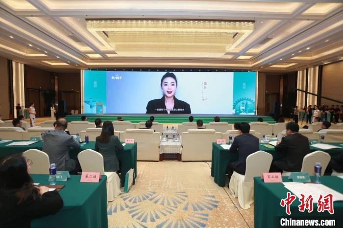 高葉、白鹿為家鄉(xiāng)代言常州10億元補貼豪推文商旅融合發(fā)展