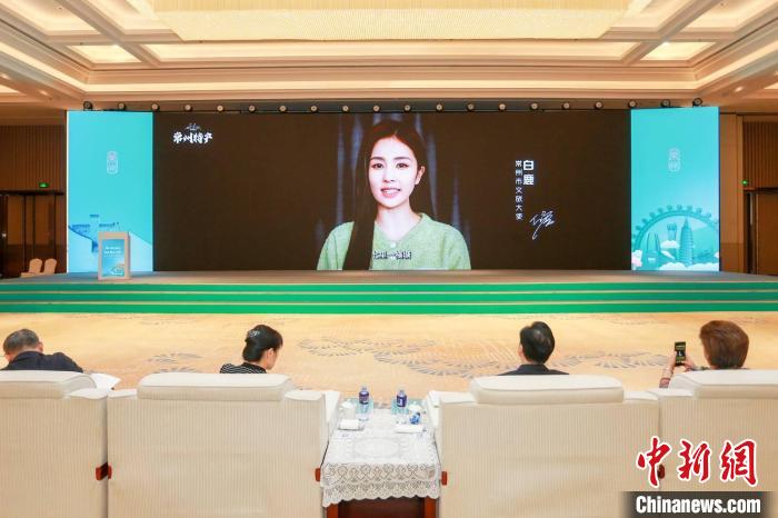 常州籍演員白鹿擔(dān)綱常州文旅大使，為家鄉(xiāng)傾情打CALL?！√凭?攝