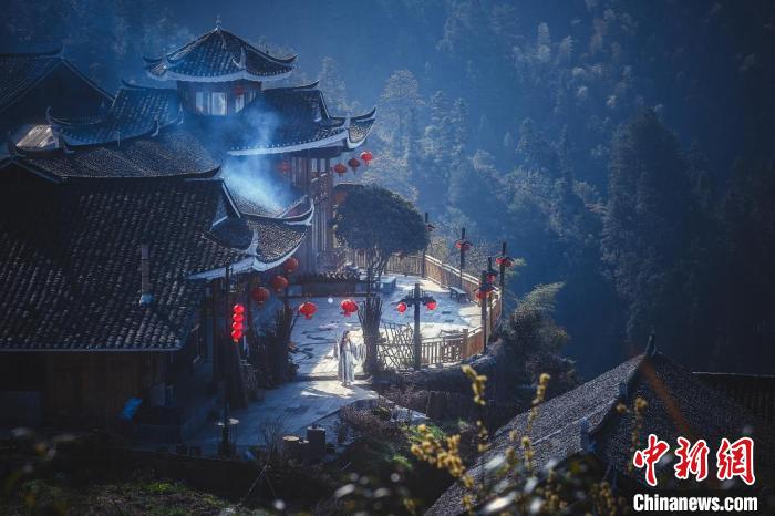 藏于溆浦雁鵝界的古村落?！∷巫娲?攝