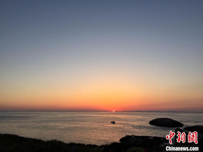 浙江海域一景?！×植?攝