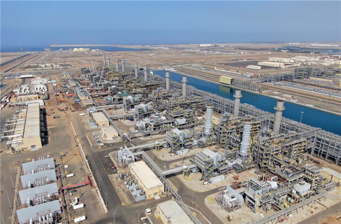 圖為無人機(jī)拍攝的吉贊燃機(jī)聯(lián)合循環(huán)電站。山東電建供圖