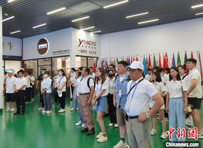 臺灣青年參訪浙江?！□U夢妮 攝