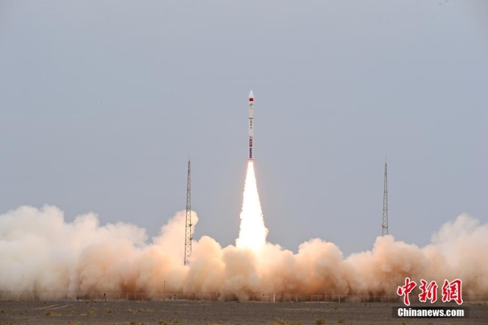 北京時間2023年8月10日12時03分，谷神星一號遙七運(yùn)載火箭在我國酒泉衛(wèi)星發(fā)射中心成功發(fā)射升空，將搭載的西光壹號01星等7顆衛(wèi)星順利送入預(yù)定軌道，發(fā)射任務(wù)獲得圓滿成功。此次任務(wù)是谷神星一號運(yùn)載火箭第7次飛行。汪江波 攝