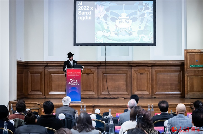 城市建筑與文化創(chuàng)意設(shè)計(jì)師卡姆·帕尼薩講述他和四川的故事。人民網(wǎng) 郭錦標(biāo)攝