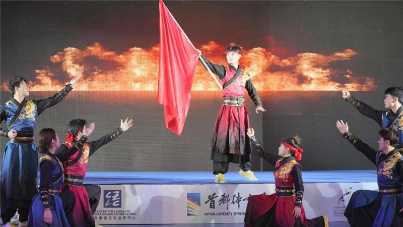 圖為“華夏風(fēng) 功夫情”演出場(chǎng)景，中國(guó)駐阿聯(lián)酋大使館供圖