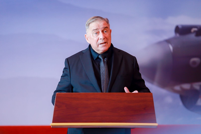 2023年10月30日，美中航空遺產(chǎn)基金會(huì)主席杰弗里·格林在中國(guó)人民抗日戰(zhàn)爭(zhēng)紀(jì)念館的活動(dòng)中發(fā)表講話。中國(guó)人民對(duì)外友好協(xié)會(huì)供圖