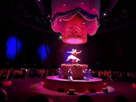 　　《天釀》演出場(chǎng)景。本報(bào)記者劉書(shū)文攝