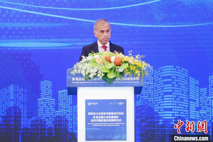 聯合國駐華協(xié)調員常啟德發(fā)表演講。