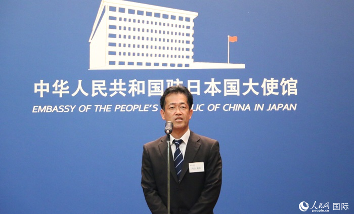 導師代表、東京大學教授內(nèi)山真伸發(fā)表致辭。人民網(wǎng) 許可攝