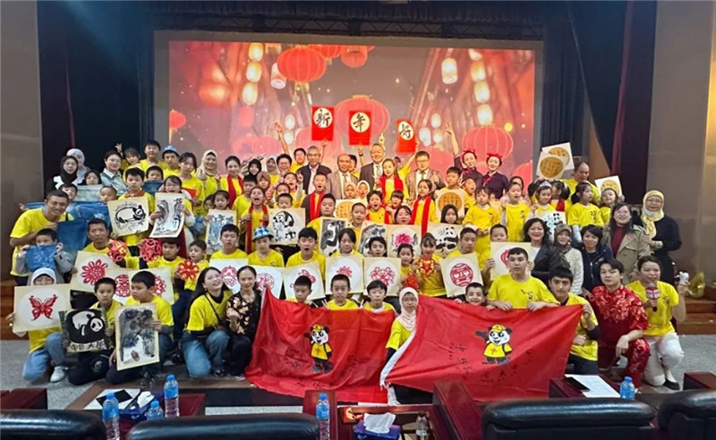 圖為2023“中華文化大樂園—埃及開羅營”閉幕式活動現(xiàn)場。主辦方供圖