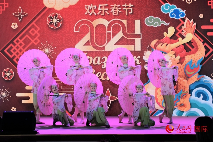 活動(dòng)現(xiàn)場(chǎng)的精彩演出。于子恒攝