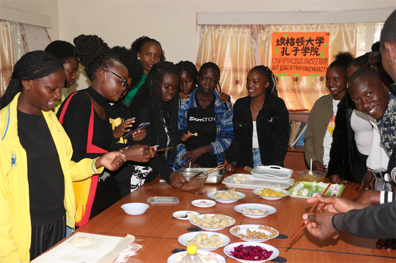 活動現(xiàn)場?？夏醽啺８耦D大學(xué)孔子學(xué)院供圖