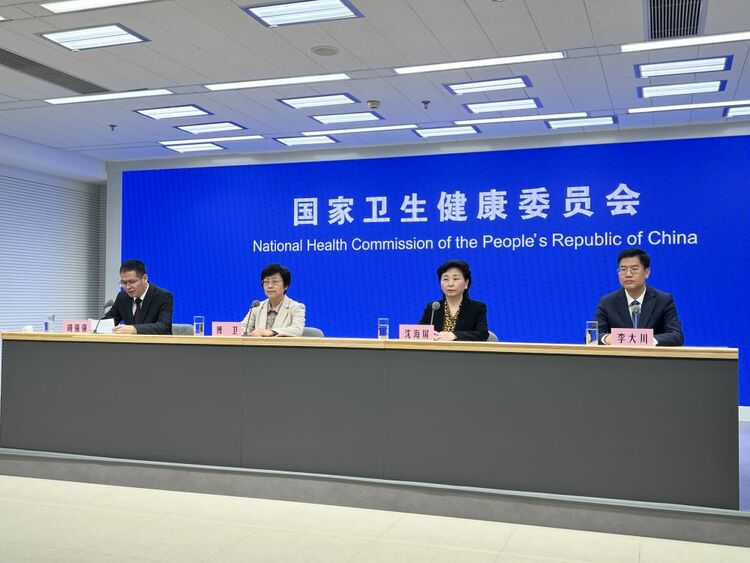 新華全媒+｜加強(qiáng)兒童?？?改善醫(yī)療服務(wù)——2024年醫(yī)療和婦幼健康這樣發(fā)力