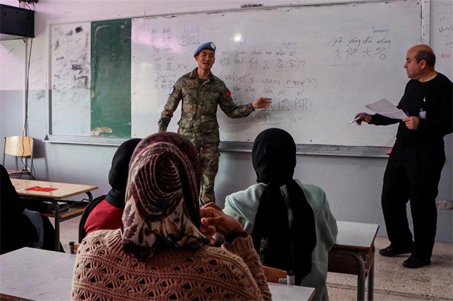 漢語班授課現(xiàn)場。瞿發(fā)統(tǒng)攝