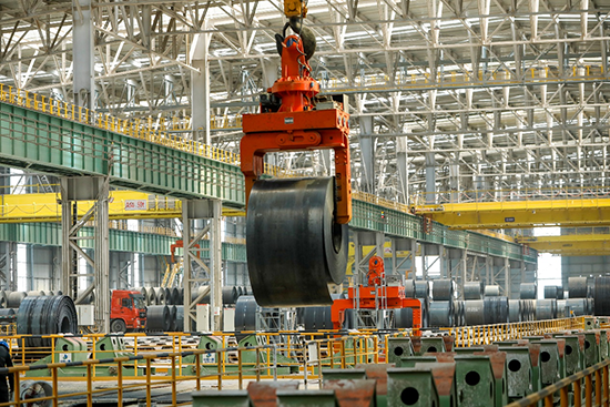 豐南區(qū)臨港經(jīng)濟(jì)開(kāi)發(fā)區(qū)的河北縱橫集團(tuán)豐南鋼鐵有限公司實(shí)景。 李秀清攝