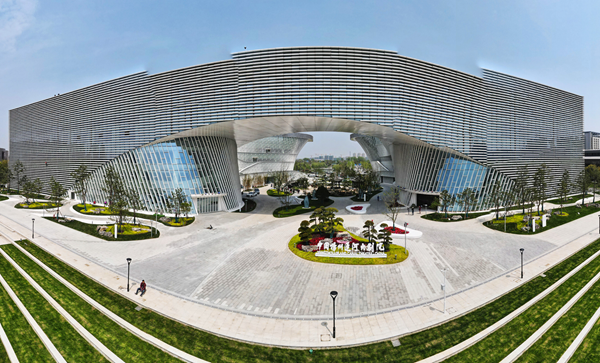 航拍揚(yáng)州運(yùn)河大劇院。孟德龍攝