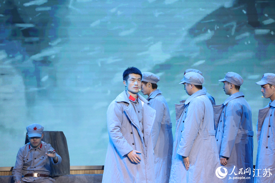 淮安市山陽(yáng)小學(xué)帶來(lái)的紅色故事宣講《豐碑》。人民網(wǎng) 張瀚天攝