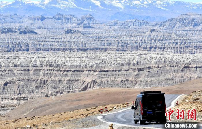 4月5日，西藏阿里札達土林。　李林 攝