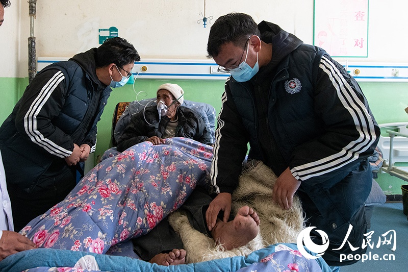 震中日記｜“謝謝，曼巴啦！”
