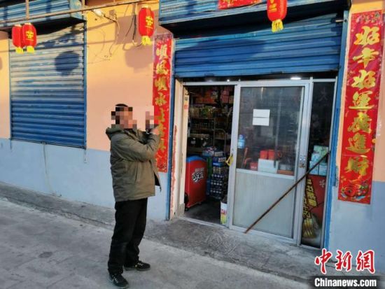 圖為犯罪嫌疑人指認(rèn)現(xiàn)場?！∏嗪Ｊ」矎d森林警察總隊(duì)刑偵治安支隊(duì)供圖