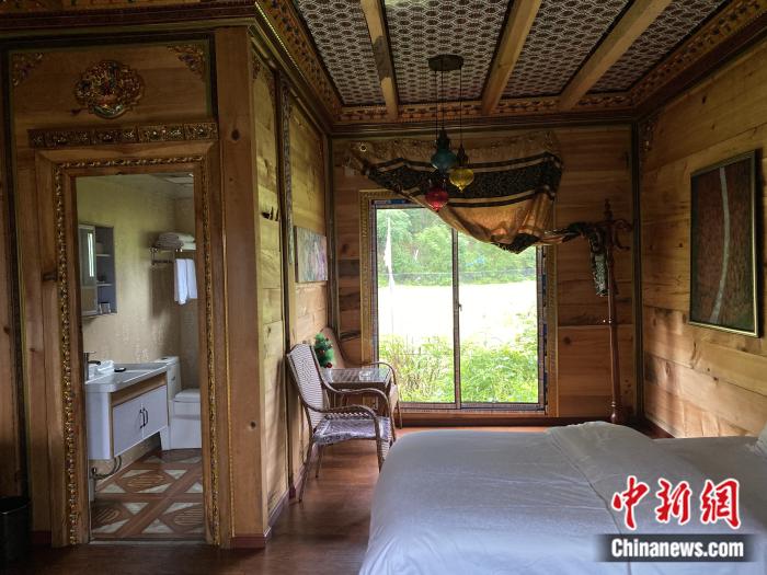 民宿內(nèi)部。彭寧鈴 攝