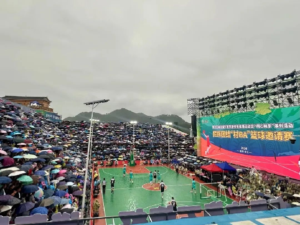 講好中華民族共同體故事，讓網(wǎng)絡(luò)“連心”更“聚心”