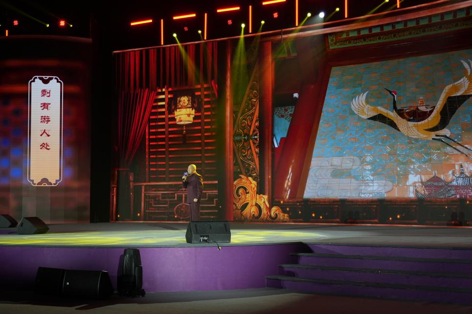 《菩薩蠻·黃鶴樓》節(jié)目現(xiàn)場。人民網(wǎng)記者 于凱攝