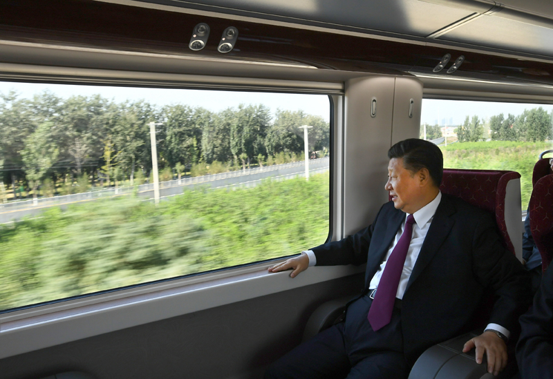 2019年9月25日，習(xí)近平總書(shū)記乘坐軌道列車(chē)前往北京大興國(guó)際機(jī)場(chǎng)。