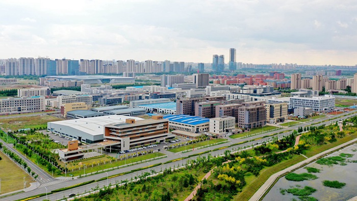 位于長春新區(qū)的一家家光電企業(yè)走上了協(xié)同化發(fā)展之路。（長春新區(qū)供圖）