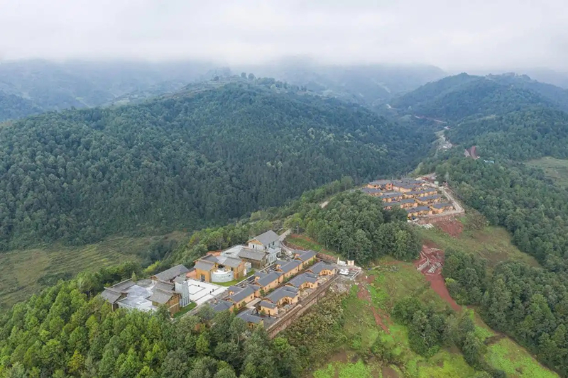 2020年10月13日拍攝的三河村新村聚居點(diǎn)。