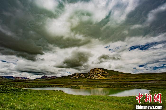 風(fēng)景如畫(huà)瀾滄江源頭迎來(lái)最美時(shí)節(jié)