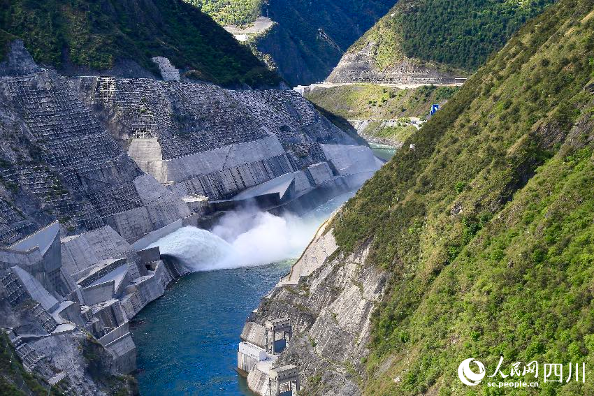 兩河口水電站。人民網(wǎng)記者 朱虹攝