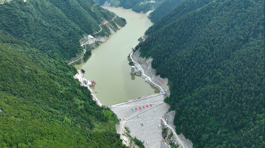 航拍巴拉水電站。四川足木足河流域水電開發(fā)有限公司供圖