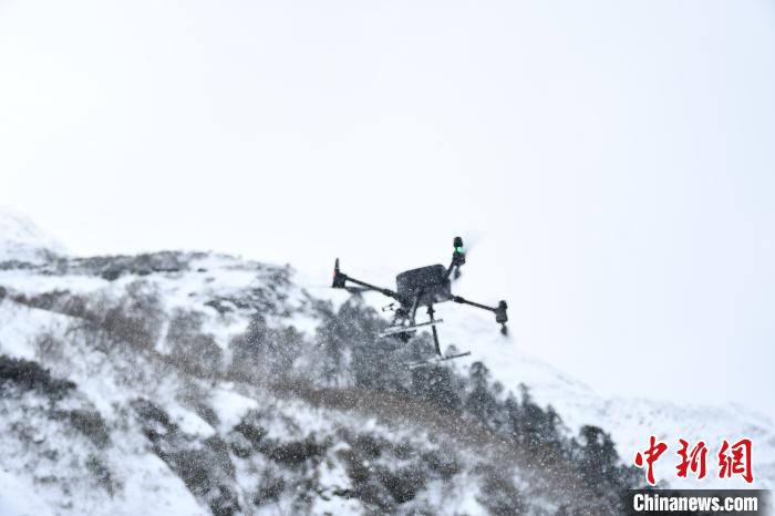 圖為無人機檢跡?！〗有?攝