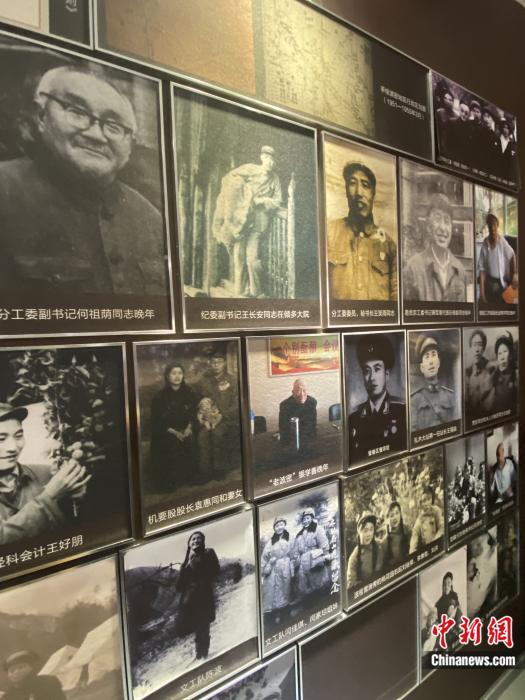 “老西藏”們。彭寧鈴 攝