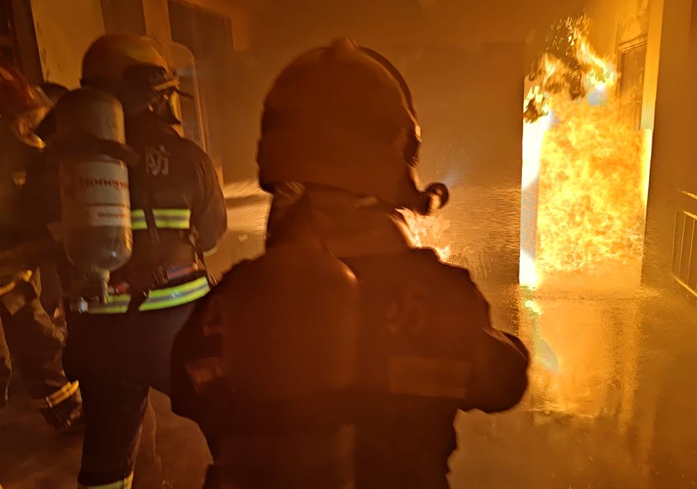 真火內(nèi)攻實(shí)操訓(xùn)練。