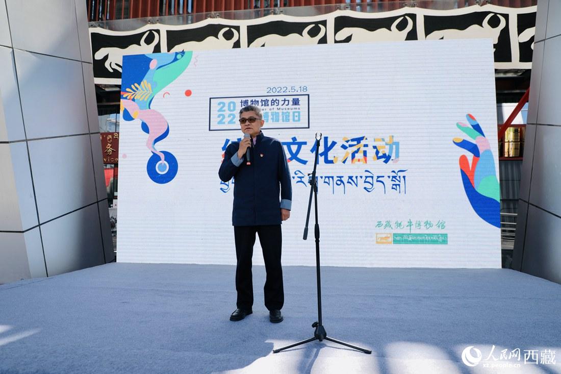 拉薩市委副書記、常務(wù)副市長、北京西藏拉薩指揮部黨委書記王強(qiáng)講話。人民網(wǎng) 次仁羅布攝