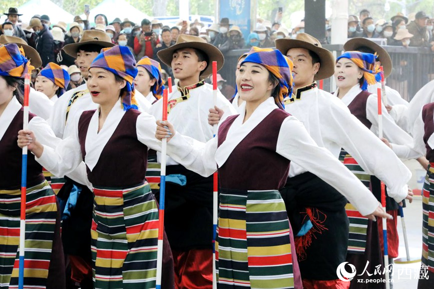 舞蹈《阿諧》。人民網(wǎng) 次仁羅布攝