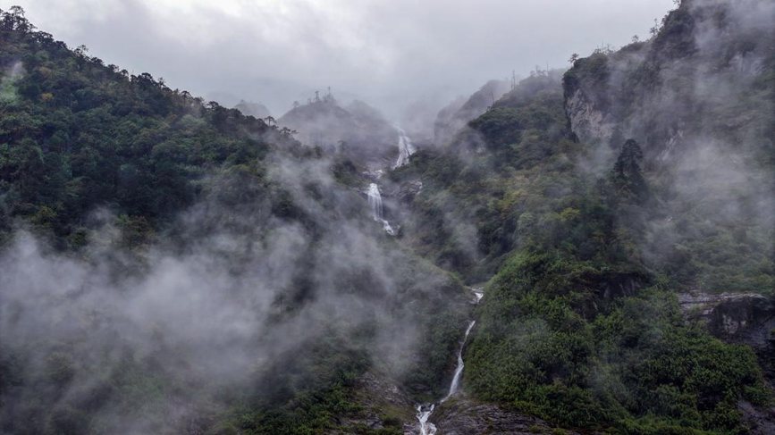 秋日里的墨脫云海。張澤坤攝