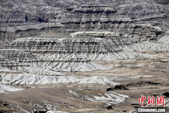 4月5日，西藏阿里札達土林。　李林 攝