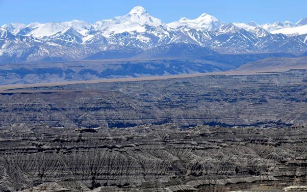 4月5日，西藏阿里札達(dá)土林?！±盍?攝