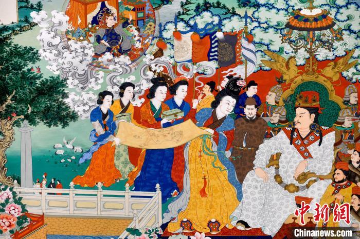 圖為5月16日，展覽中的新創(chuàng)唐卡作品(局部)?！±盍?攝