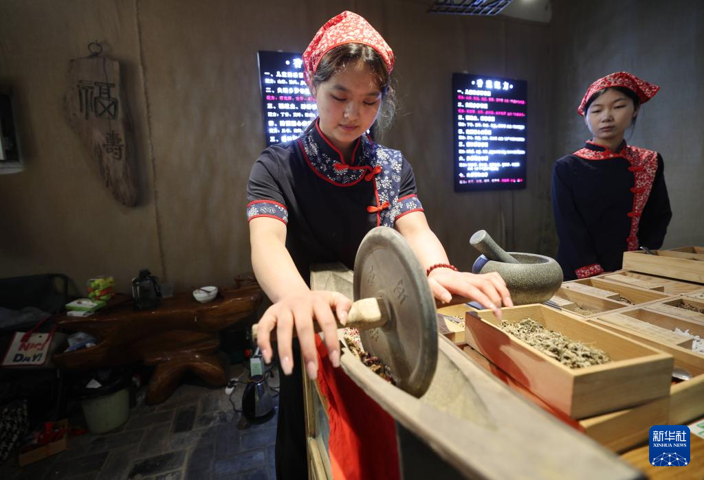 多彩民俗迎端午