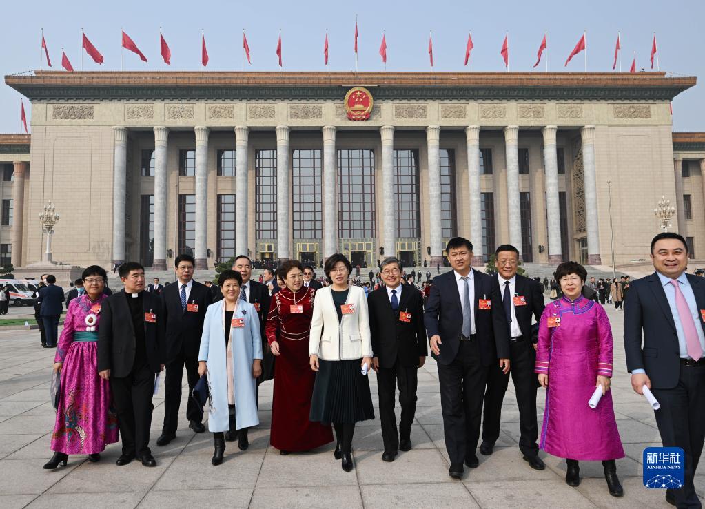 全國(guó)政協(xié)十三屆五次會(huì)議舉行閉幕會(huì)